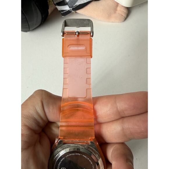 Ladies Romero BRITTO Quartz Watch Needs Battery main image 2